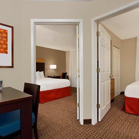 Towneplace Suites Fort Worth Southwest Tcu Area Exterior photo