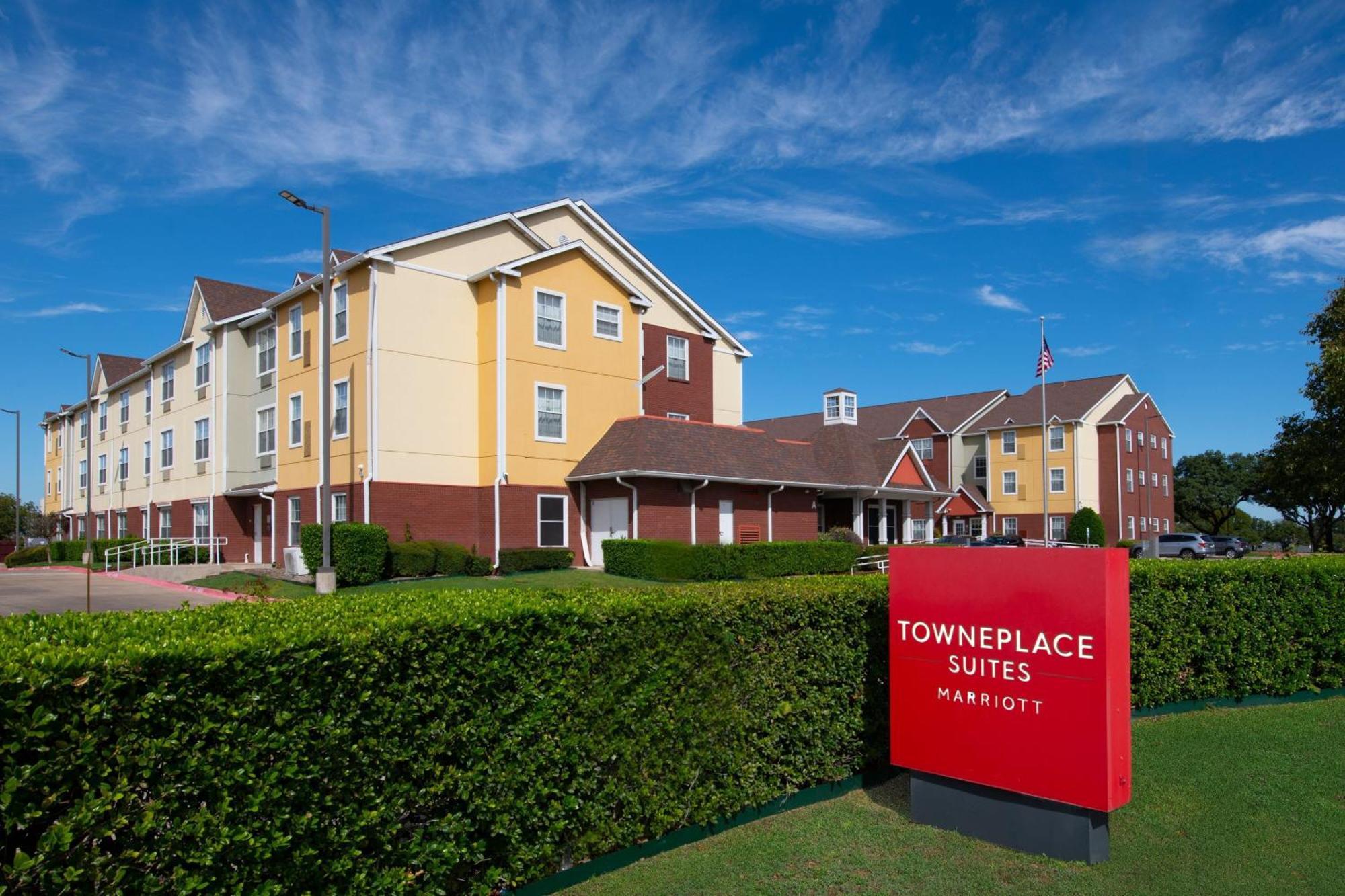 Towneplace Suites Fort Worth Southwest Tcu Area Exterior photo